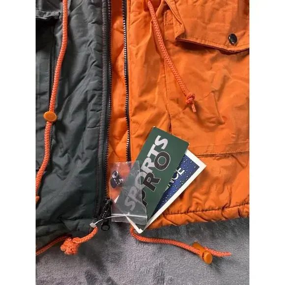 Sports Pro Chicago Bulls Men’s Small Colorblock Puffy Hooded Jacket NBA NWT Rare - Picture 12 of 15